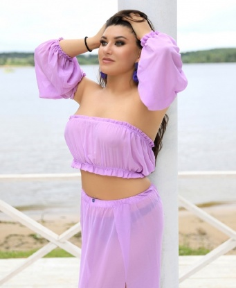 🌟 Мое прекрасное тело готово доставить тебе неповторимое удовольствие 💋. Я профессионально владею различными техниками массажа и могу подарить тебе полное расслабление. Я открыта для экспериментов и готова испытать новые ощущения с тобой. Мои отзывы откроют тебе мир удовольствия, который ты еще не испытывал. 🌹Фото в моем альбоме подтверждают мою красоту и сексуальность. Живу в Москве и готова порадовать тебя своими услугами. 🌇 Не упускай возможность познать наслаждение со мной. 💫 Кира